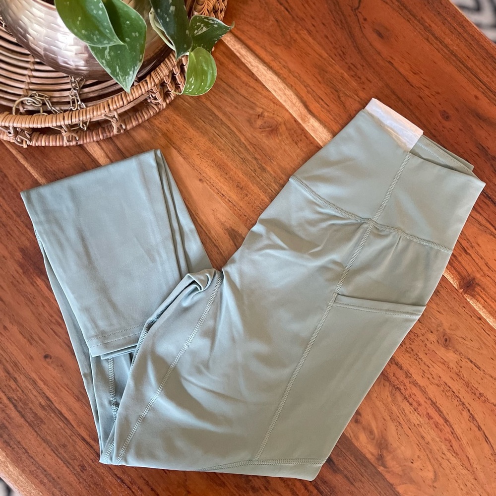 Whitney Simmons pocket Legging